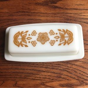 Vintage PYREX Butterfly Gold Butter Dish w/Lid